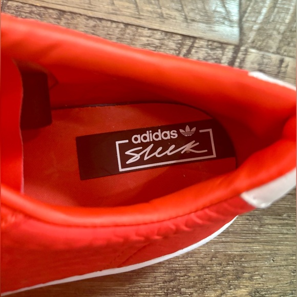 Ladies Adidas Sleek - Red - size 8 - Picture 7 of 8